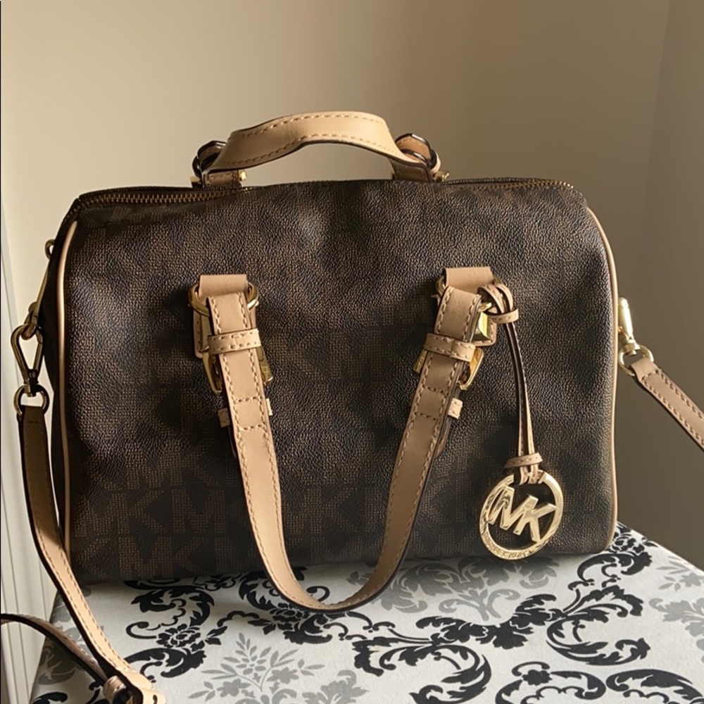 Michael Kors Grayson purse W/ Grayson wallet